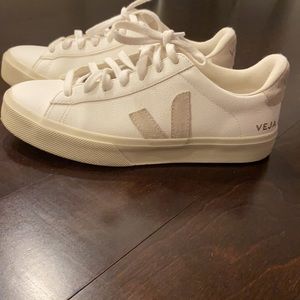 Veja “campo” sneakers in white and gray color way.
